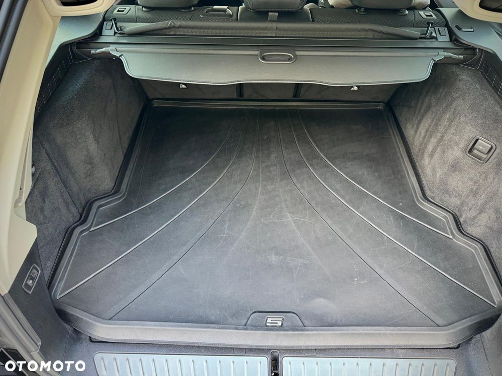 BMW Seria 5 520d Sport - 12