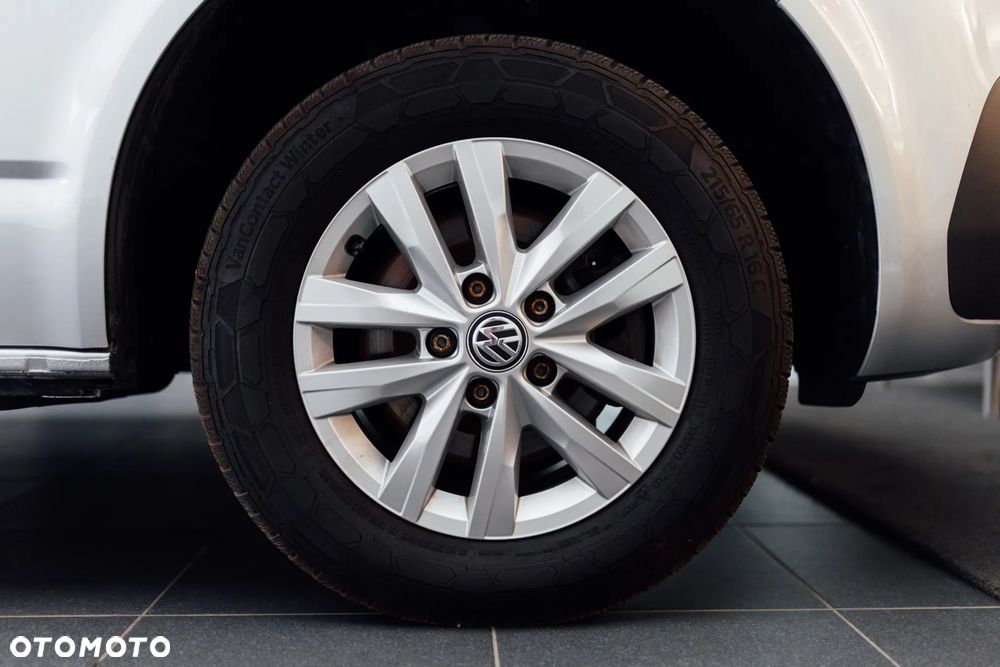 Volkswagen Caravelle - 26