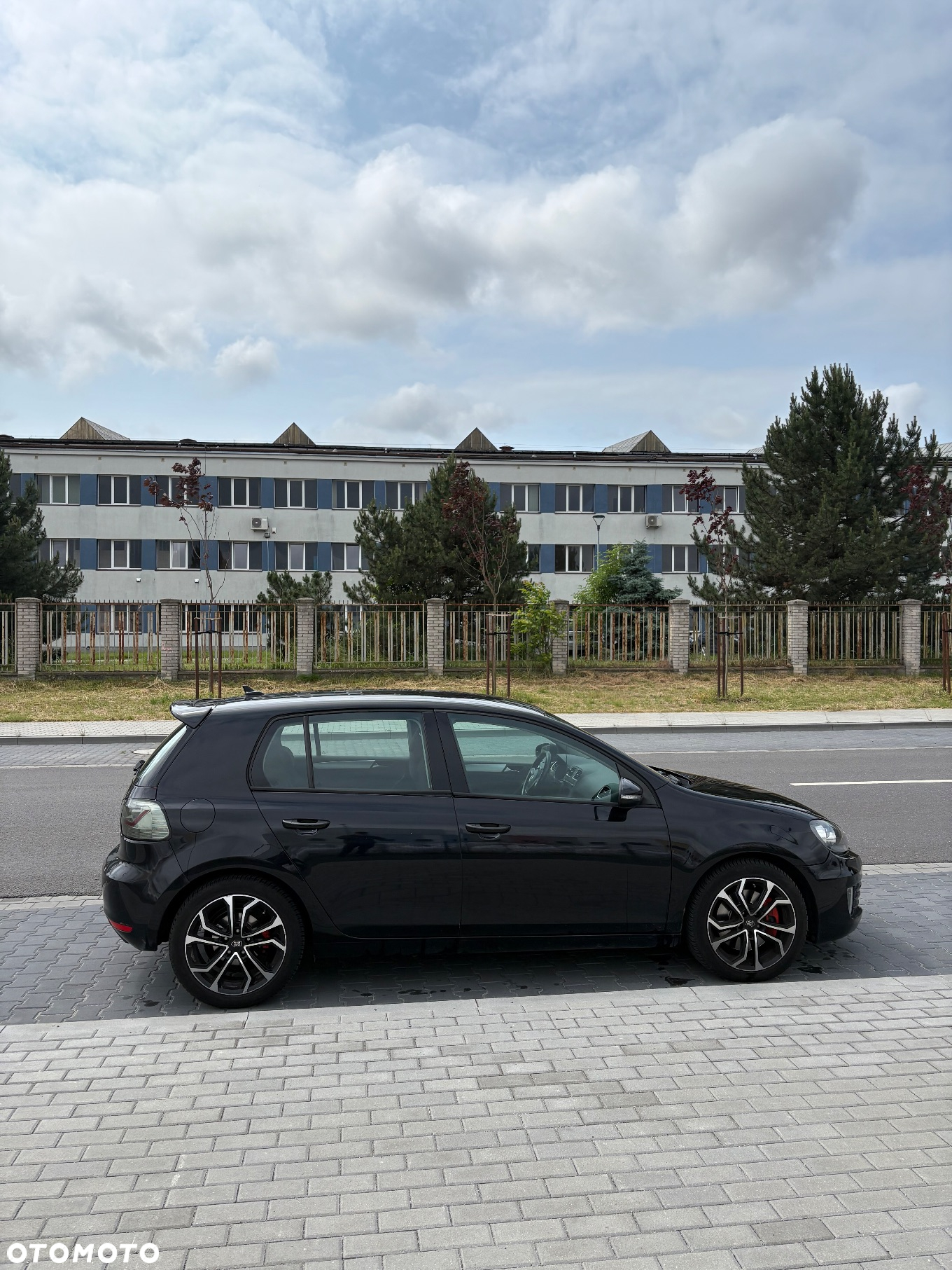 Volkswagen Golf - 11
