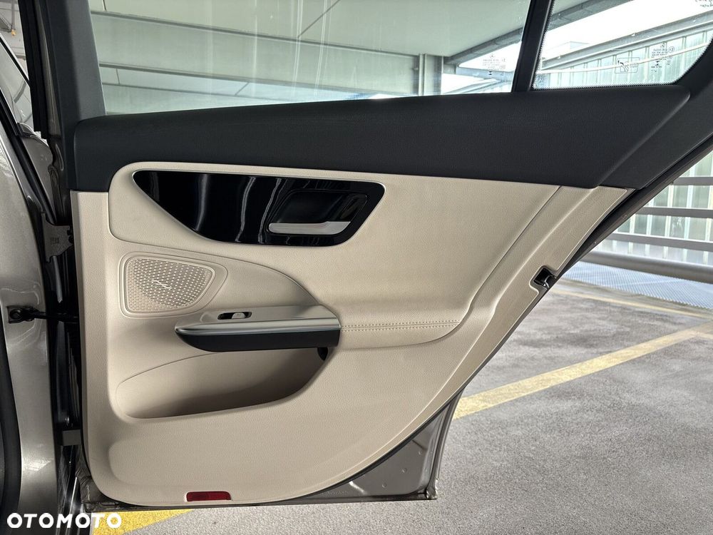 Mercedes-Benz Klasa C 220 d mHEV 4-Matic Avantgarde - 23