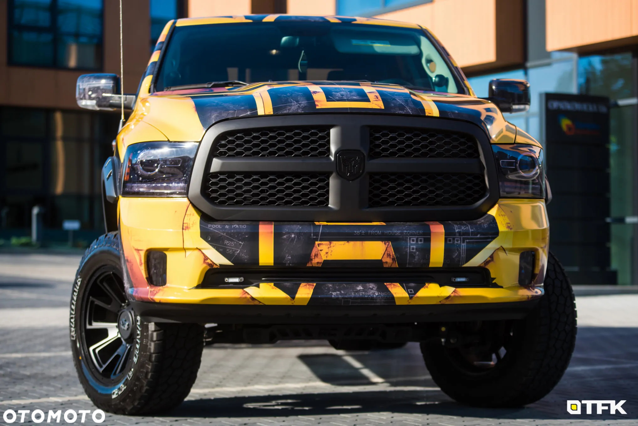 Dodge RAM 1500 5.7 4x4 - 26