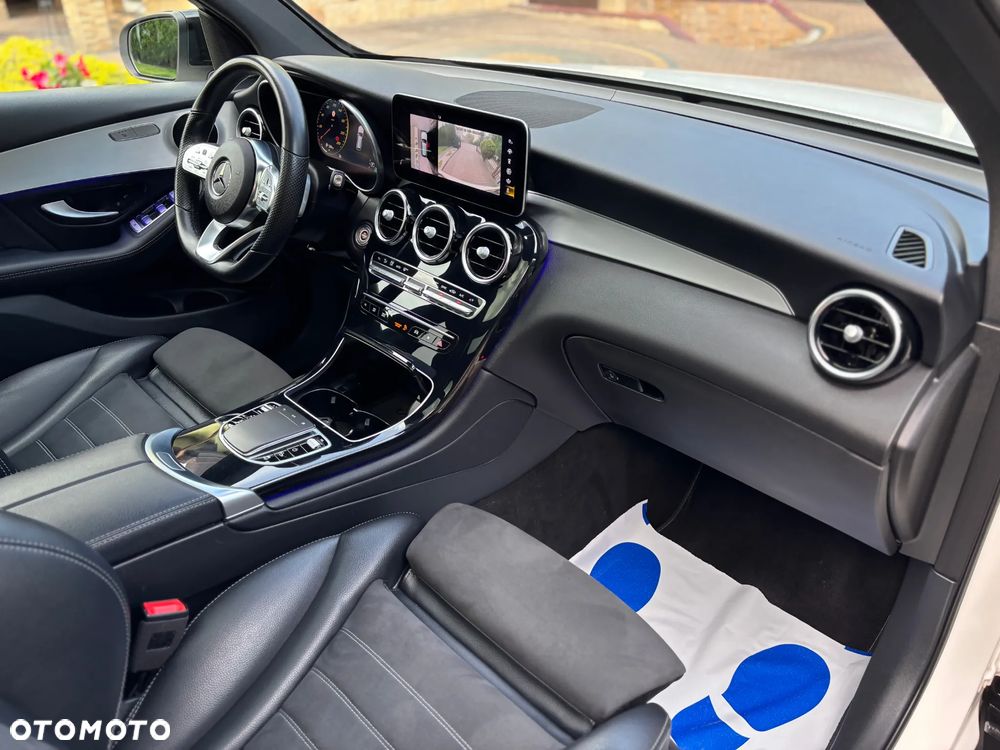 Mercedes-Benz GLC 220 d 4Matic 9G-TRONIC AMG Line - 8