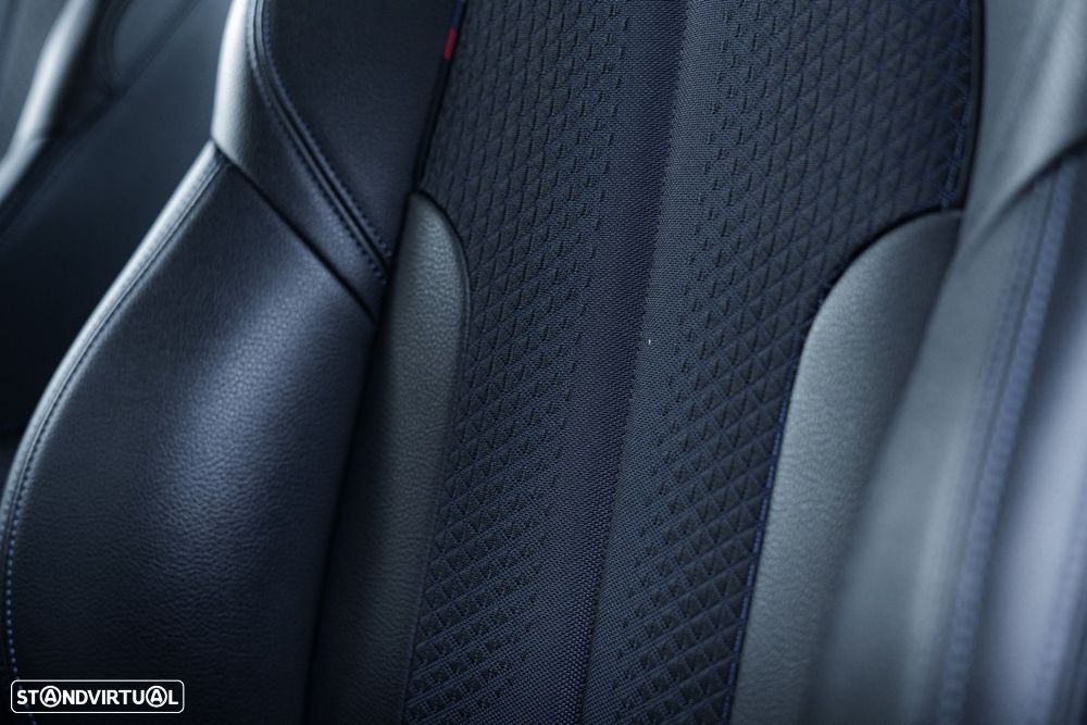 BMW 116 d Pack Desportivo M - 58