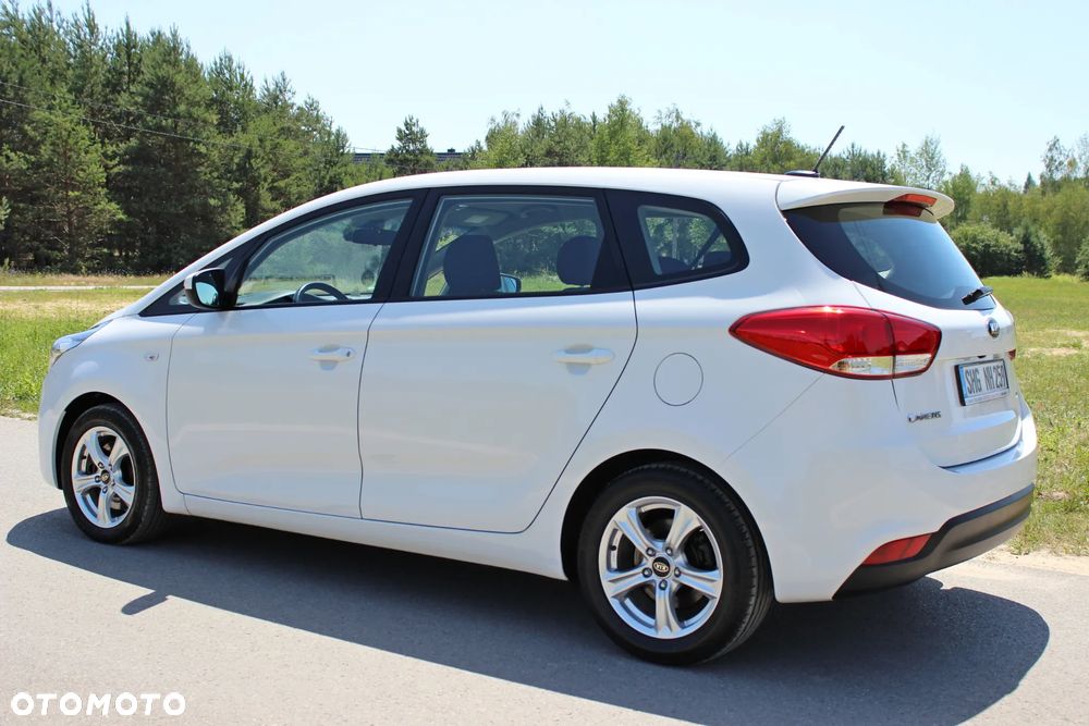 Kia Carens 1.7 CRDi 115 Dream Team Edition - 8