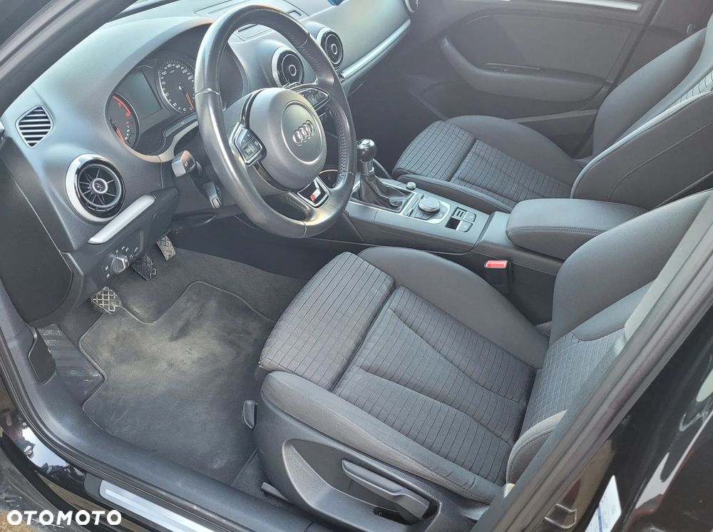 Audi A3 Sportback - 11