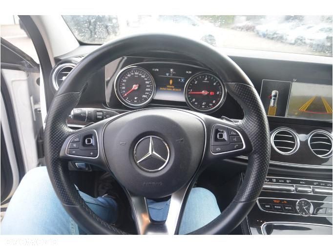 Mercedes-Benz Klasa E - 9
