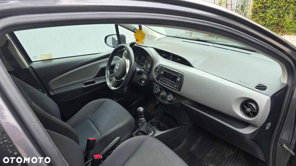 Toyota Yaris 1.5 Active - 9