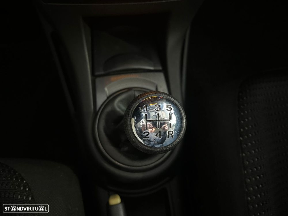 Citroën C4 1.6 HDi SX - 14