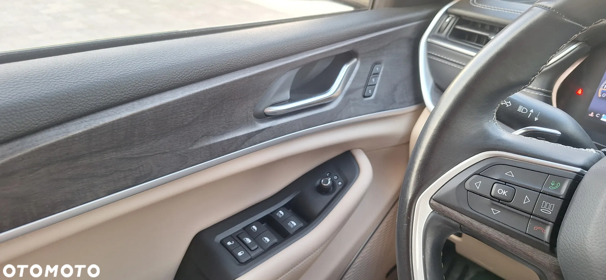 Jeep Grand Cherokee 3.6 V6 Summit - 26