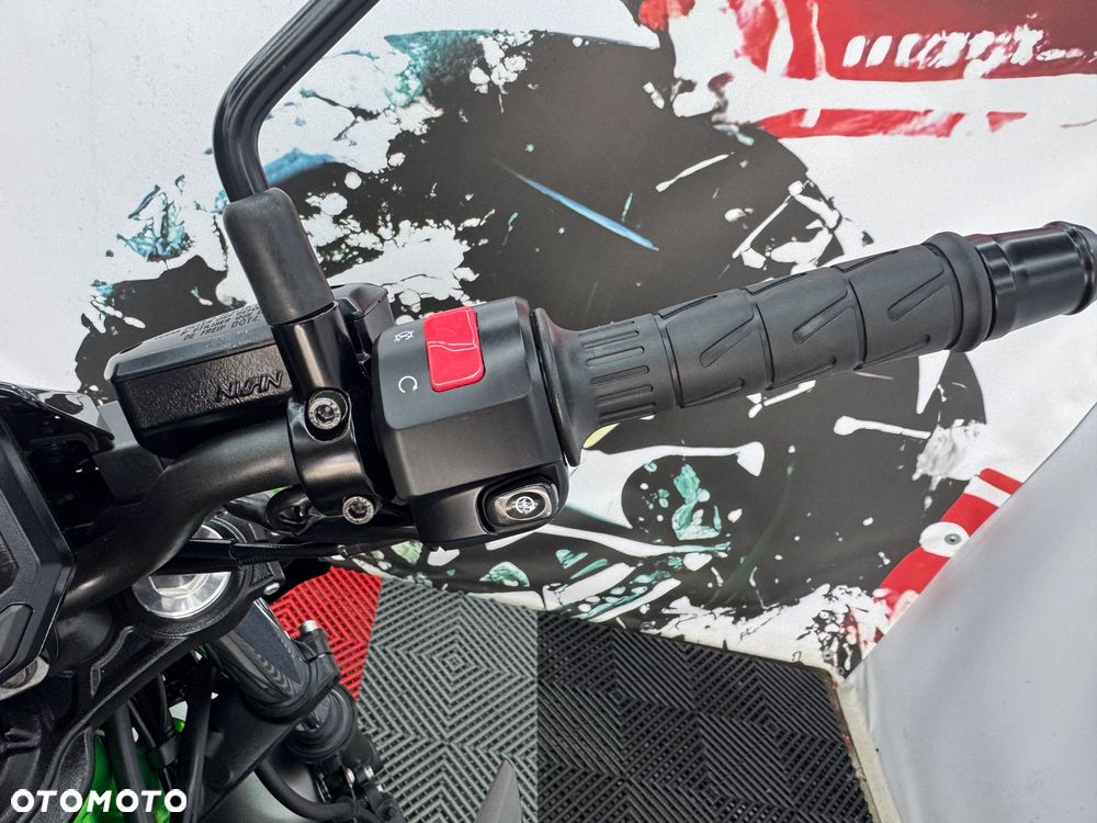 Kawasaki Z 650 - 25