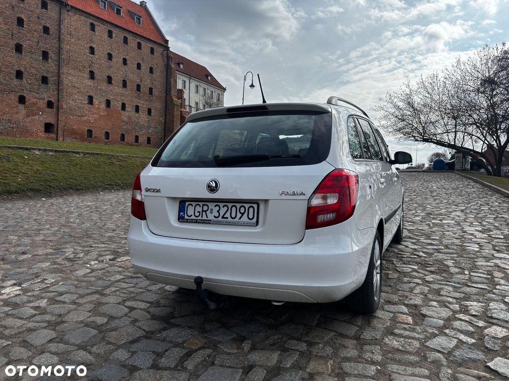 Skoda Fabia - 8