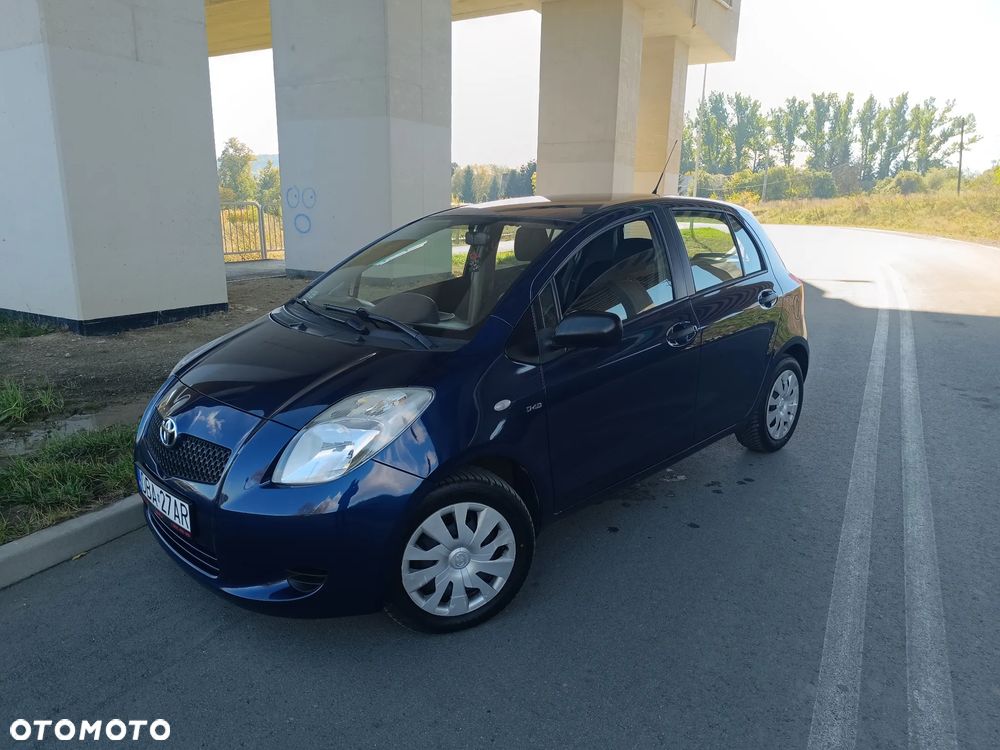Toyota Yaris - 16