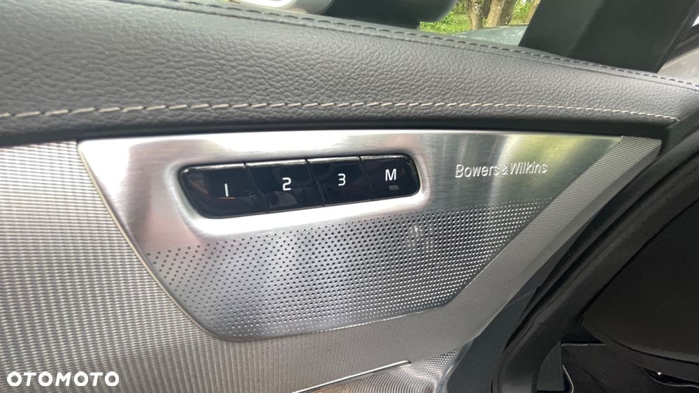 Volvo XC 90 - 37