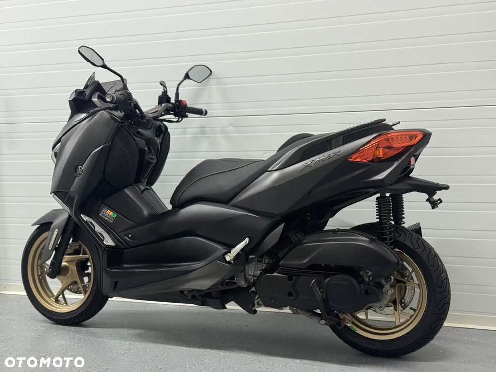 Yamaha X-max - 14