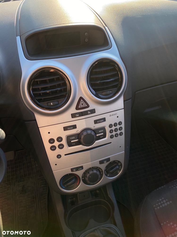 Opel Corsa - 9