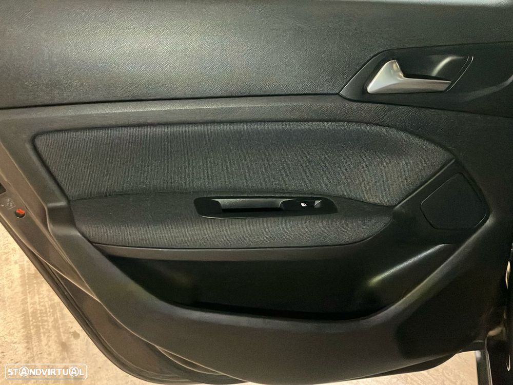 Peugeot 308 1.5 BlueHDi Style EAT8 - 22