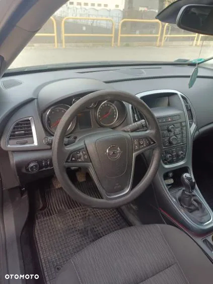 Opel Astra IV 1.4 T Sport - 3