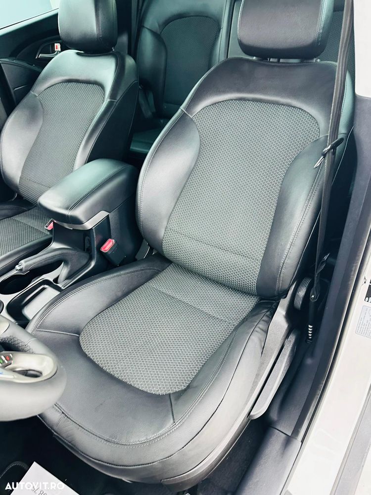 Hyundai ix35 1.6 2WD blue Style - 18