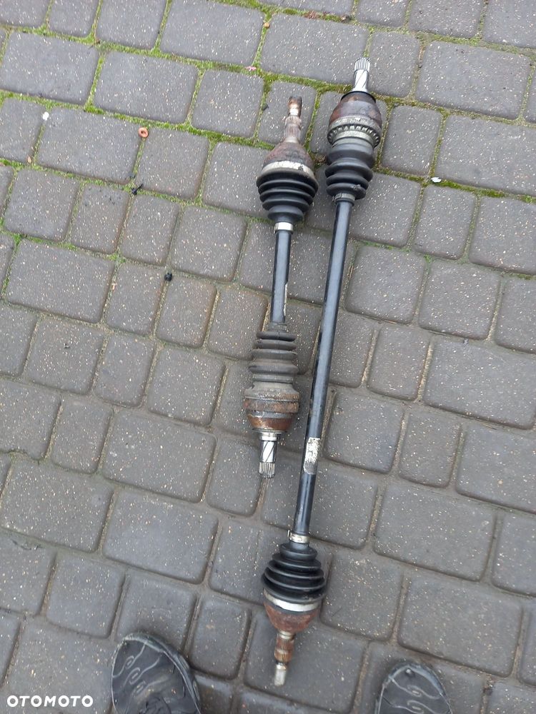 Półos przegub opel astra h 07r 1.6 benzyna - 1