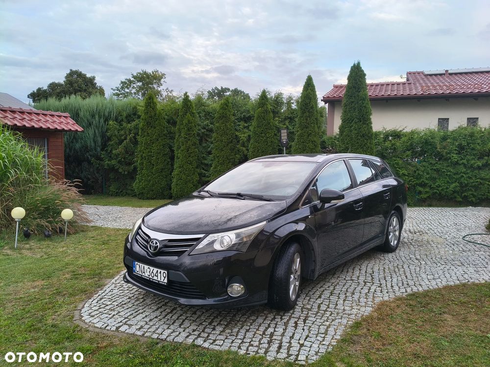 Toyota Avensis 2.0 D-4D Active - 1