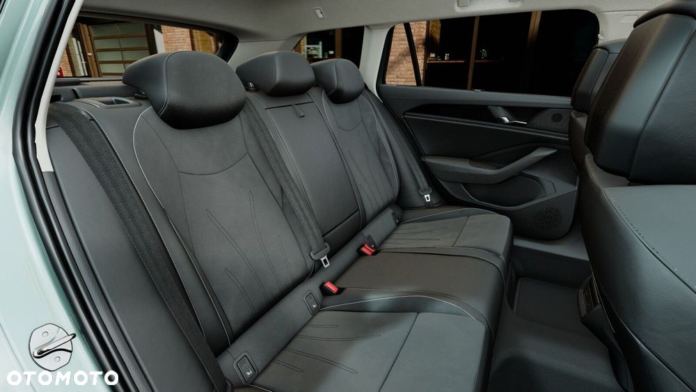 Volkswagen Passat Variant 2.0 TDI SCR Business DSG - 12