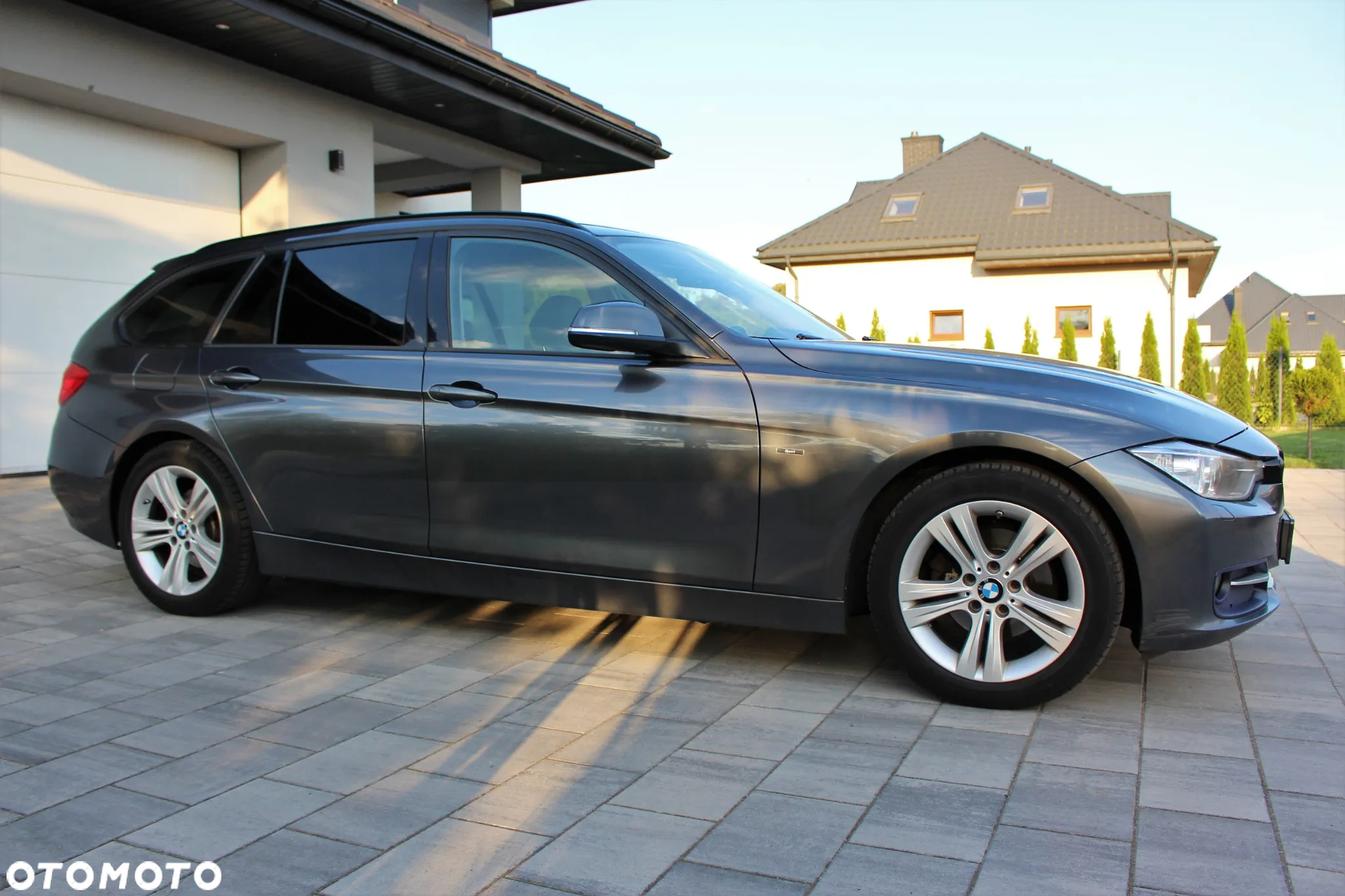 BMW Seria 3 316i Touring Sport Line - 4