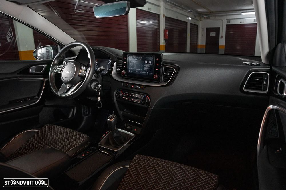 Kia Ceed SW 1.0 T-GDI Sport - 11