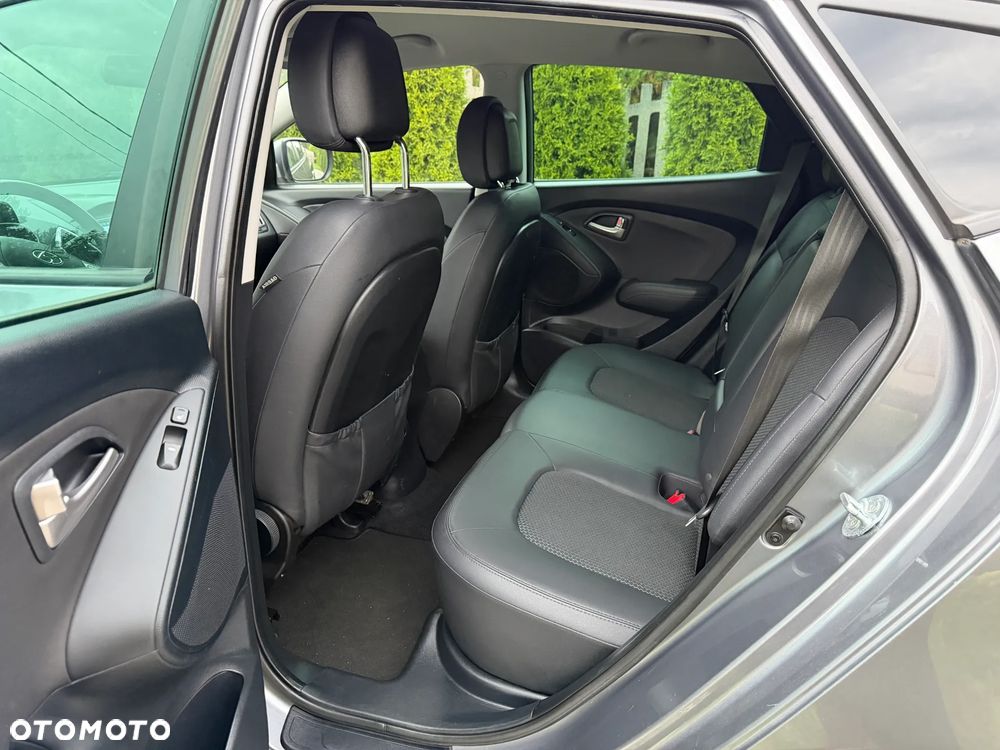 Hyundai ix35 blue 1.6 2WD Finale Gold - 18