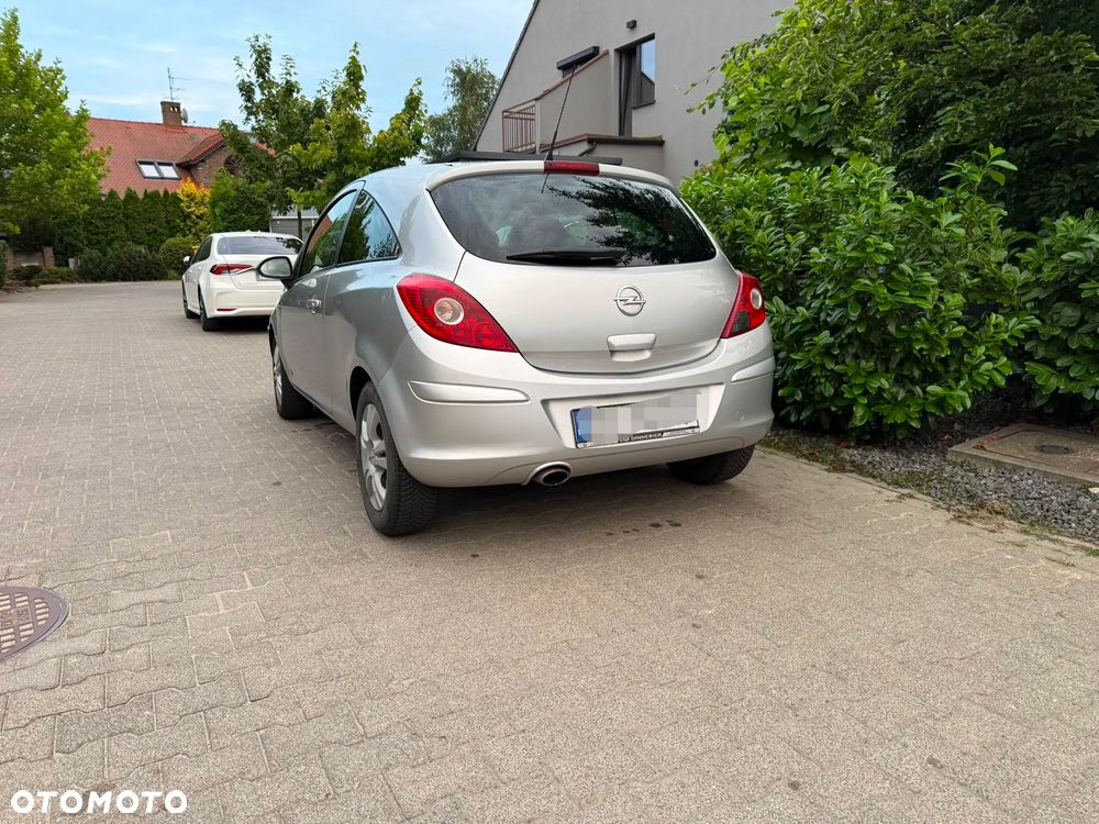 Opel Corsa 1.2 16V Graphite - 3