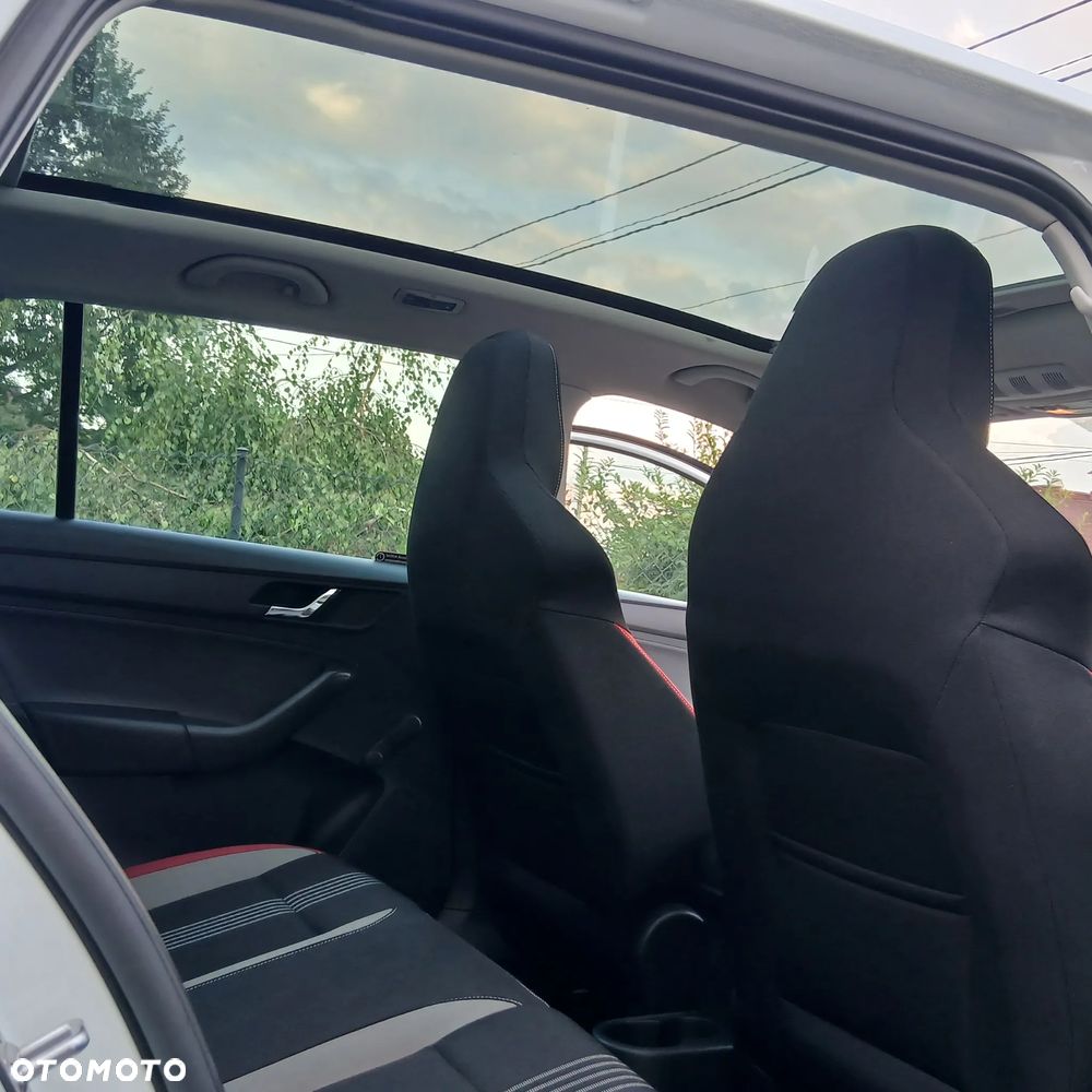 Skoda RAPID 1.2 TSI Monte Carlo - 17