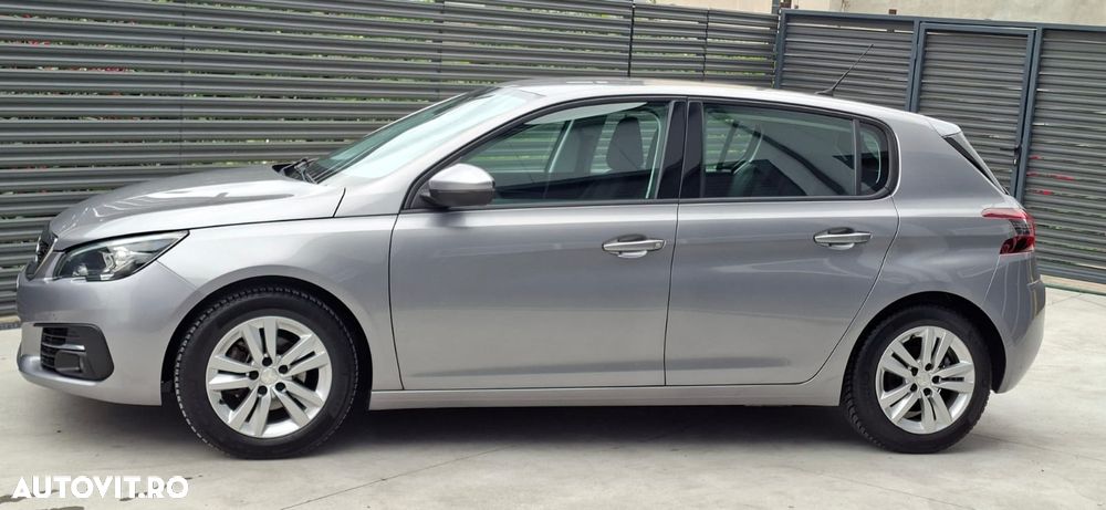 Peugeot 308 BlueHDi 130 Stop & Start Allure Business-Paket - 21