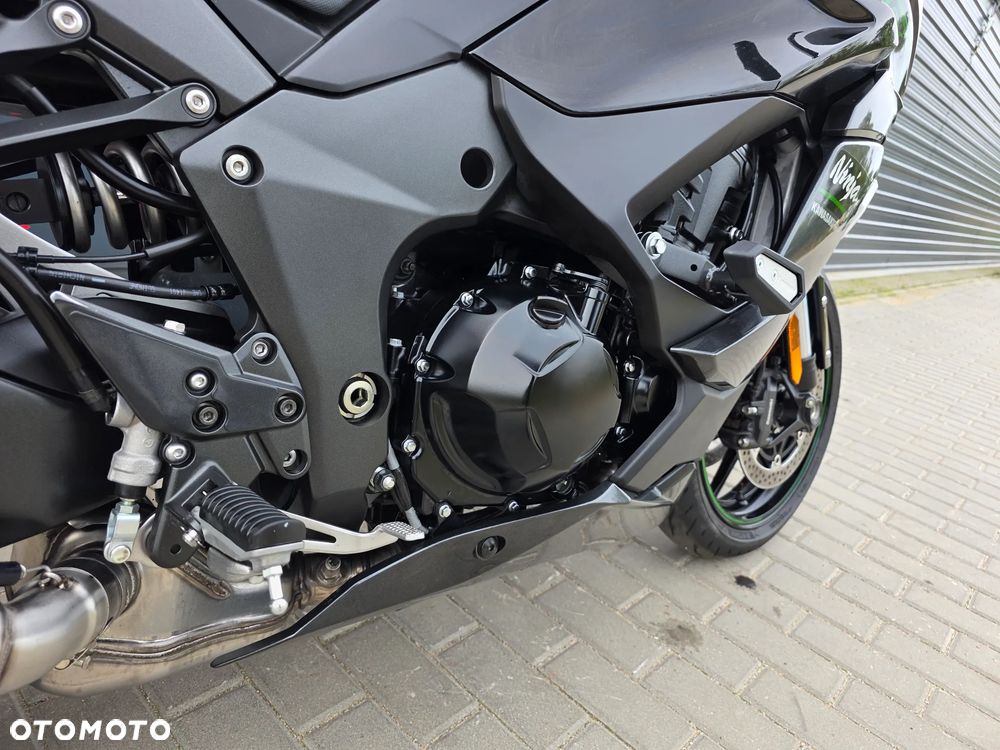 Kawasaki Ninja - 25