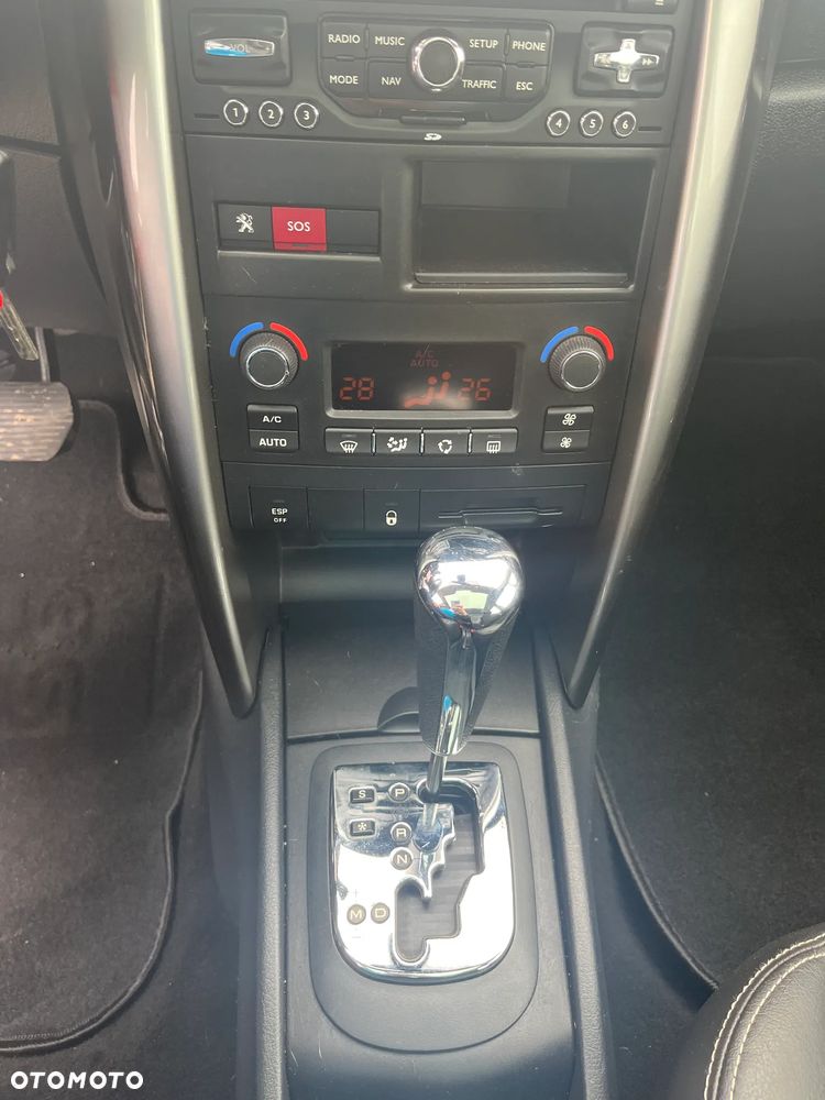 Peugeot 207 120 Automatik Sport - 22