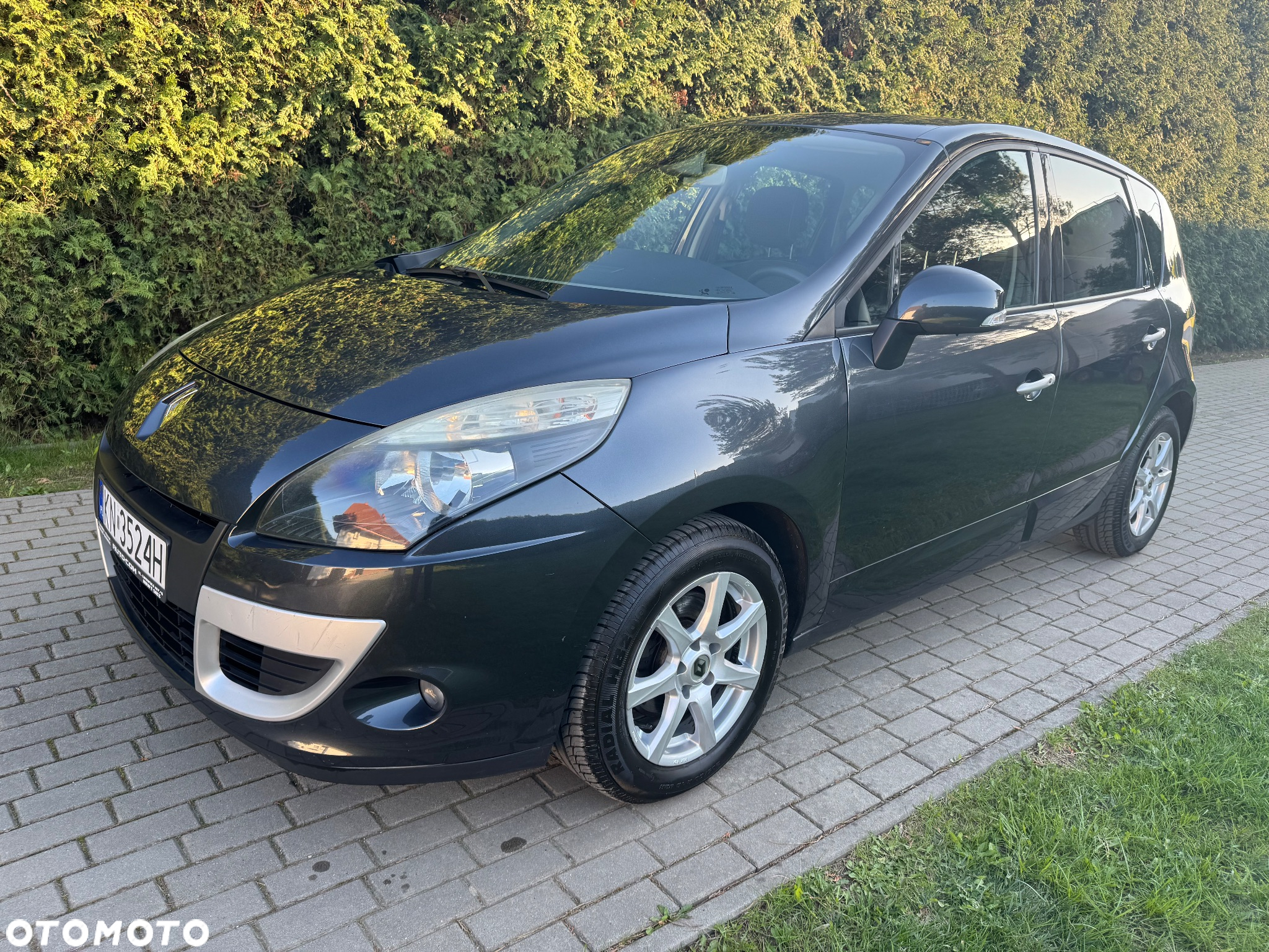 Renault Scenic 1.4 16V TCE Privilege - 9