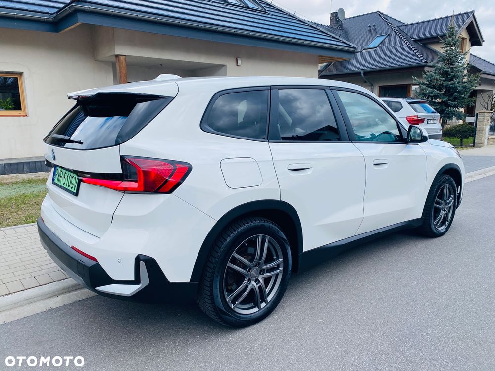 BMW iX1 xDrive30 66.5kWh xLine - 25