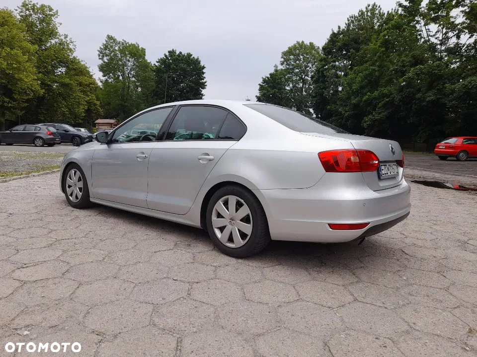 Volkswagen Jetta 1.6 TDI BMT Comfortline - 4