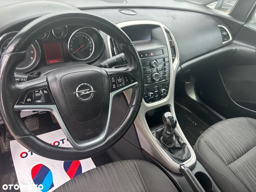 Opel Astra 1.4 Turbo Design Edition - 19