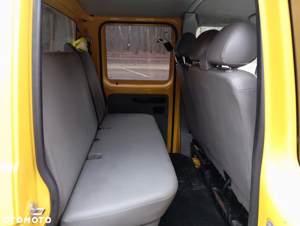 Volkswagen T5 - 13