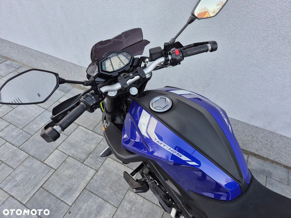 Yamaha MT - 12