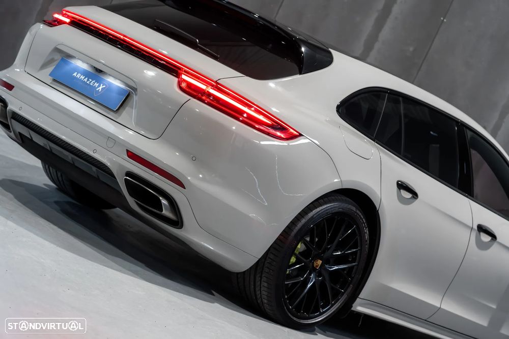 Porsche Panamera Sport Turismo - 5