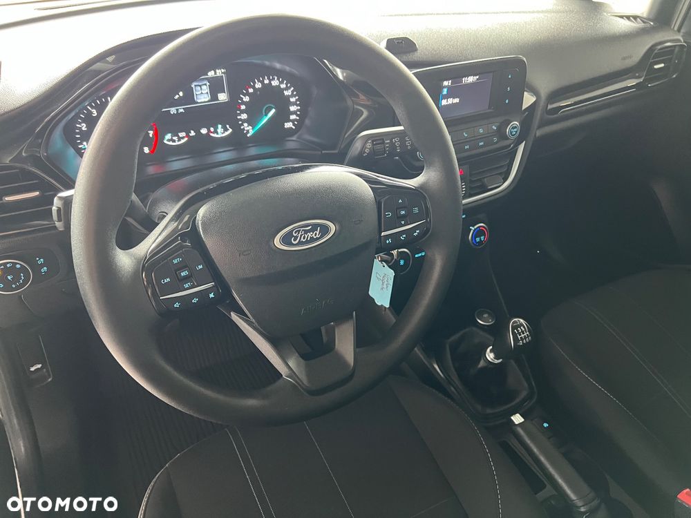 Ford Fiesta - 13