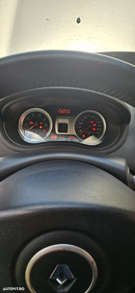 Renault Clio III 1.4 Dynamique - 5