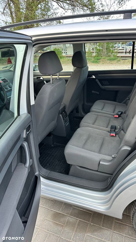 Volkswagen Touran 1.9 TDI Conceptline - 13
