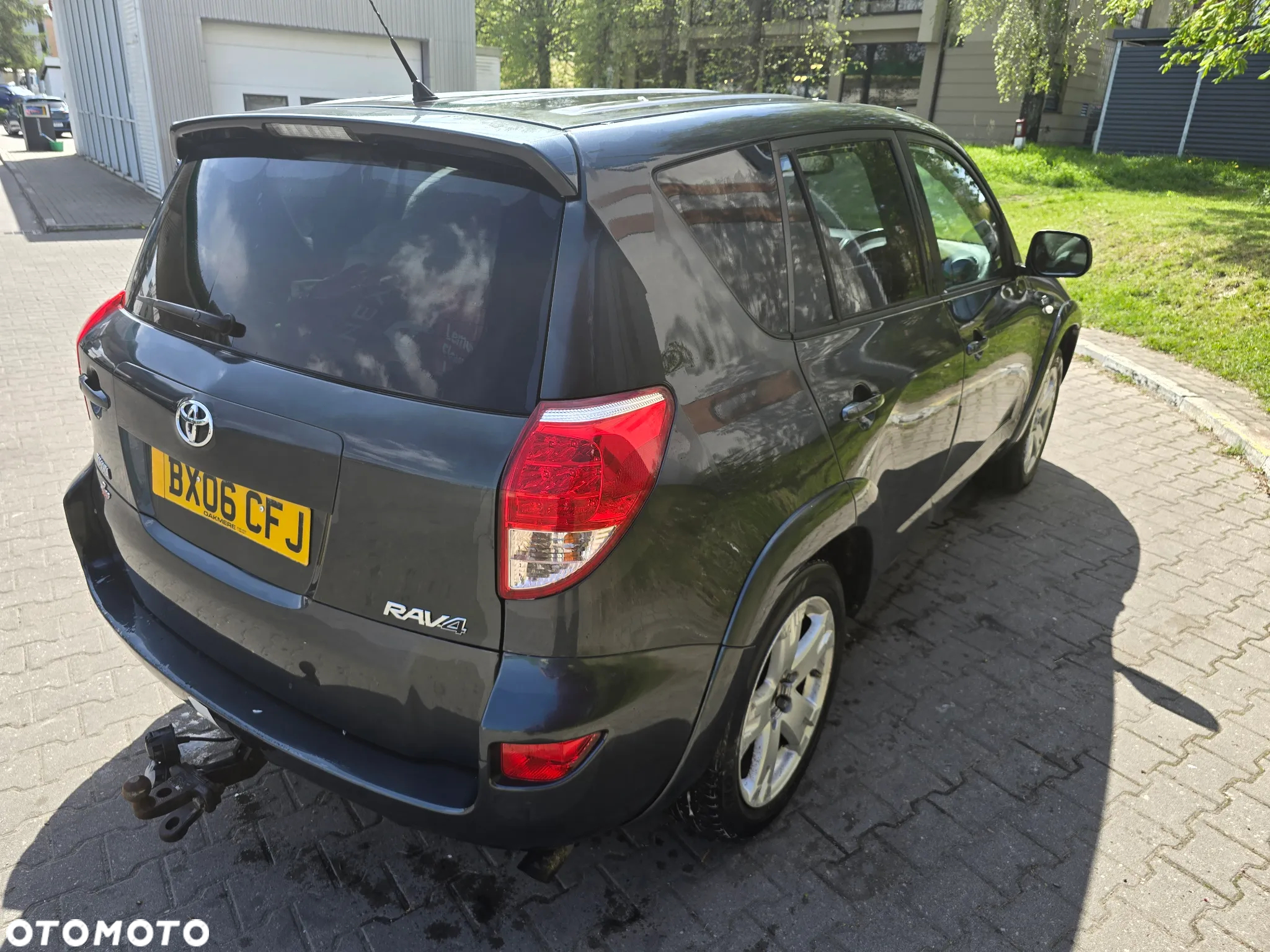 Toyota RAV4 - 6