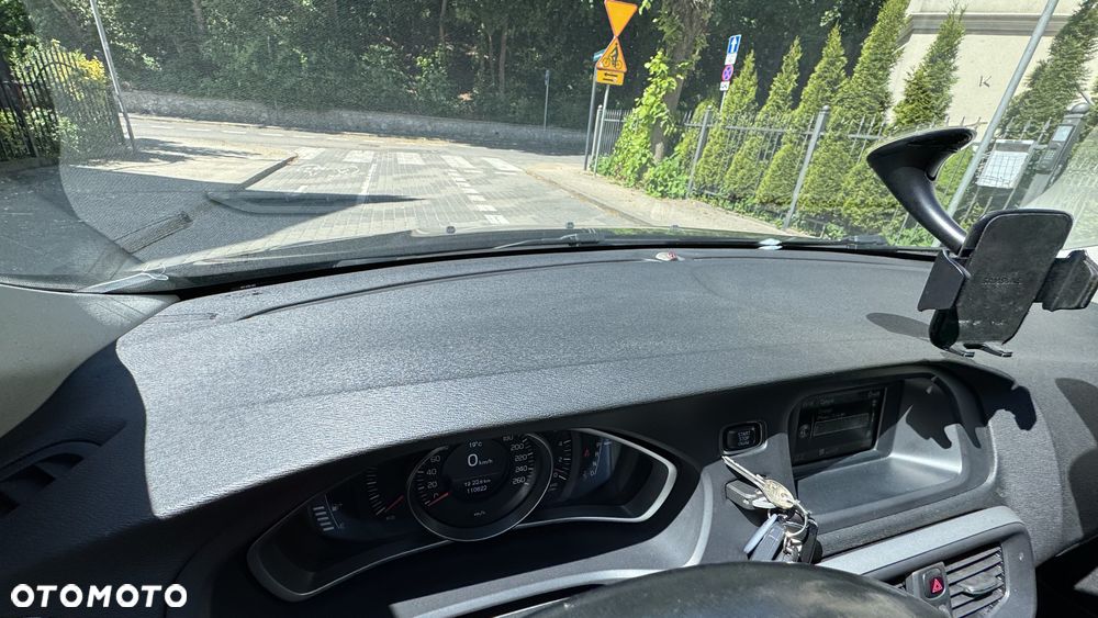Volvo V40 D3 Kinetic - 8