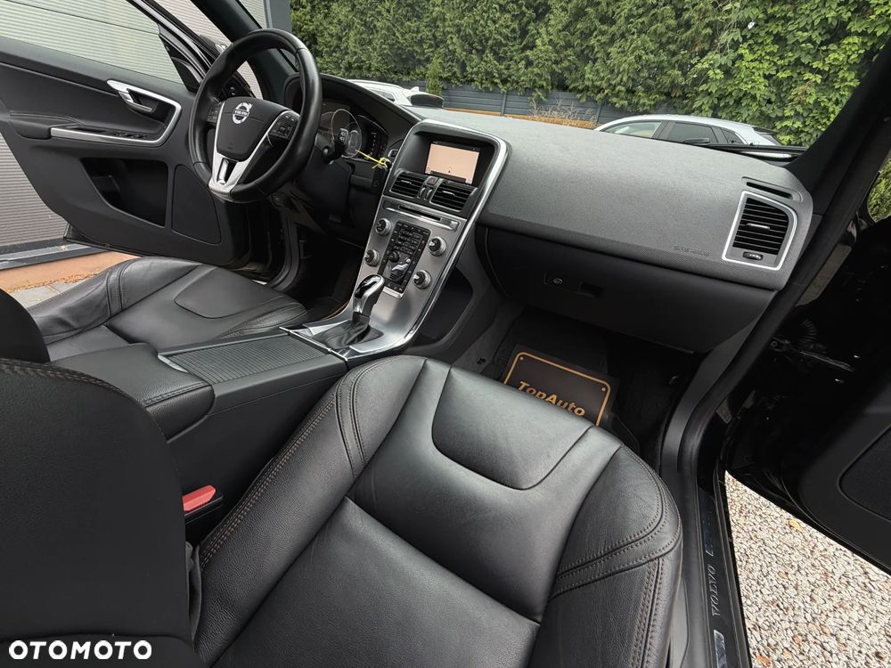 Volvo XC 60 D4 Geartronic Summum - 15