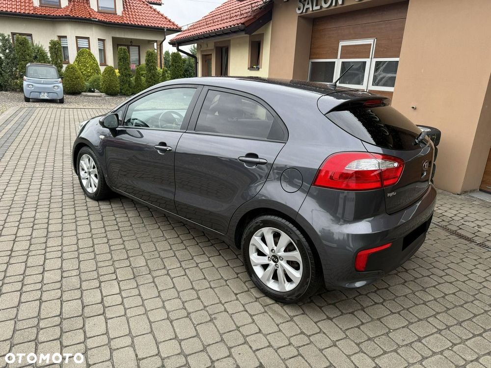 Kia Rio 1.2 Edition 7 - 10