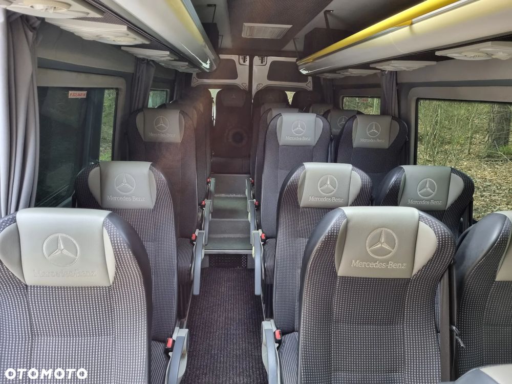 Mercedes-Benz Sprinter - 10