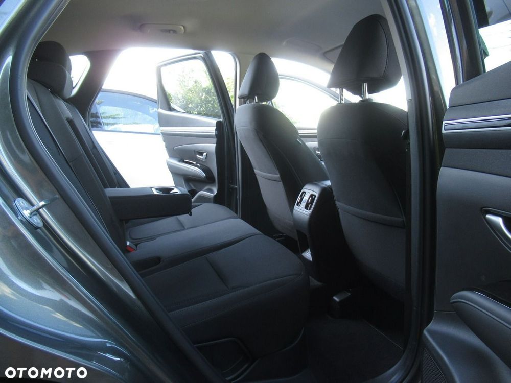 Hyundai Tucson 1.6 T-GDi HEV Executive 2WD - 9