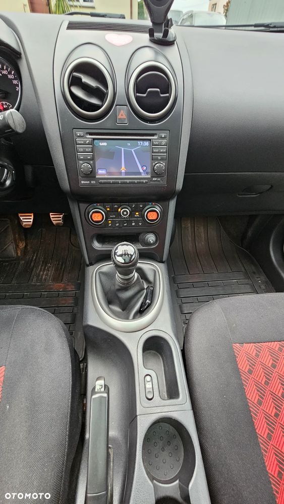 Nissan Qashqai - 13